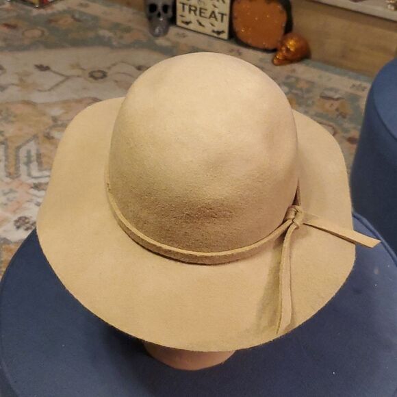 Boho wool Floppy hat, fall, winter style - Picture 4 of 6